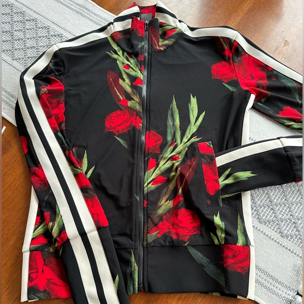 🌹Norma Kamali Side Stripe Turtle Jacket🌹